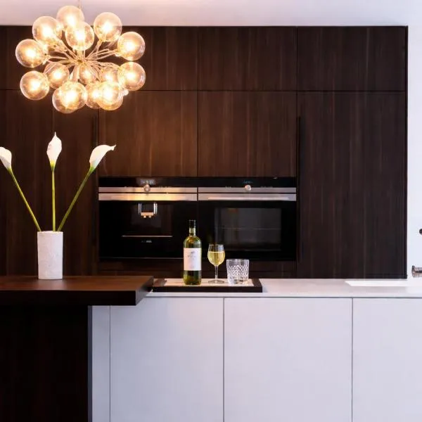 The Prime Design Neudorf - Parking Workspace Terrace, hotelli Luxemburgissa