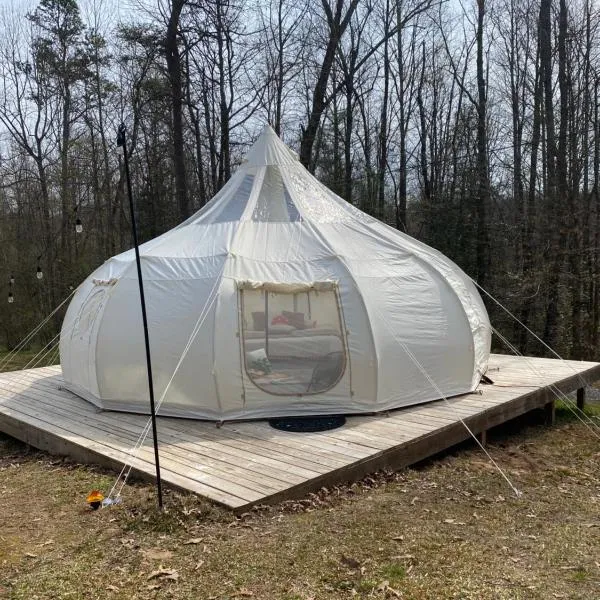 Wildwood Heart Farm, hotel din Boomer