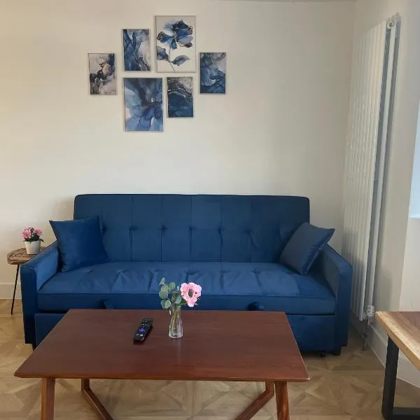 Luxury 4BR Bungalow, ξενοδοχείο σε Hackbridge