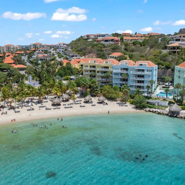Spacious Ocean View Apartments with Balcony in Blue Bay, Blue Bay