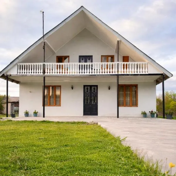 Kutaisi Airport Guest House Bashi, Hotel in Bashi
