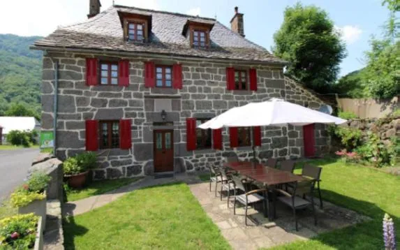 Le relais de Lustrande, hotel in Brezons