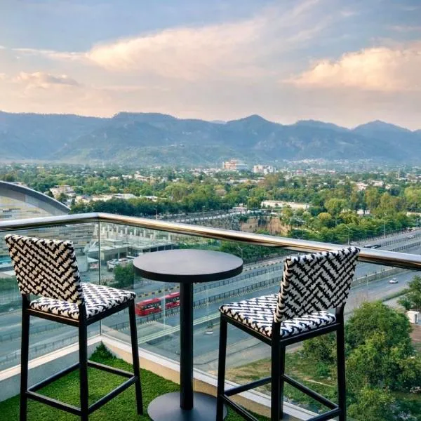 ELYSIUM TOWER Premium One Bedroom Apartment With City View Opposite Centaurus Mall Islamabad, khách sạn ở Islamabad