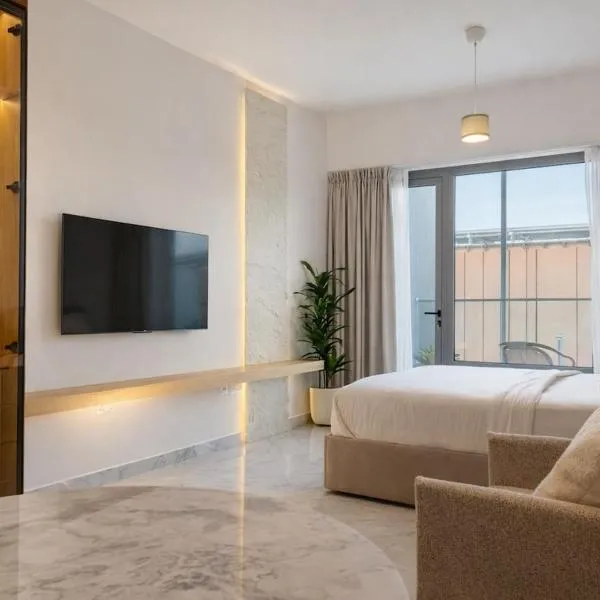 Stylish Stay Near Airport & Yas Island, hotelli kohteessa Abu Dhabi