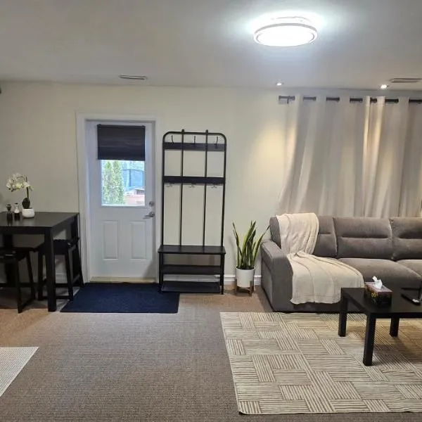 Cozy Basement Suite, hotel em Lower Sackville