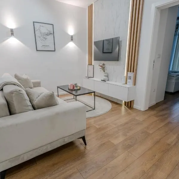 Mona Luxury Apartments - Free Garage Parking, hotel em Sarajevo