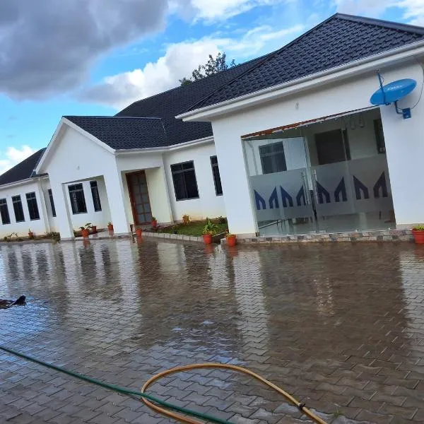 Yigs Motel, отель в Иринге