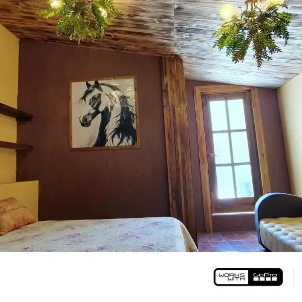 "De HugoS" hospedaje, hotel di Ibarra