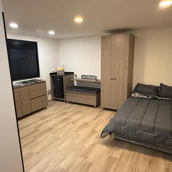 Moderno Apartaestudio cerca Av Bosa Cómodo y Privado، فندق في بوغوتا
