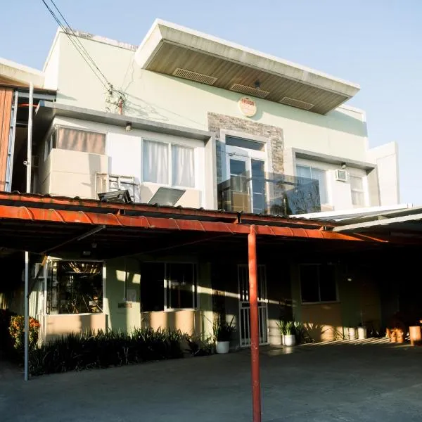 CELCOR PENSION HOUSE, hotel v destinácii Cabatuan