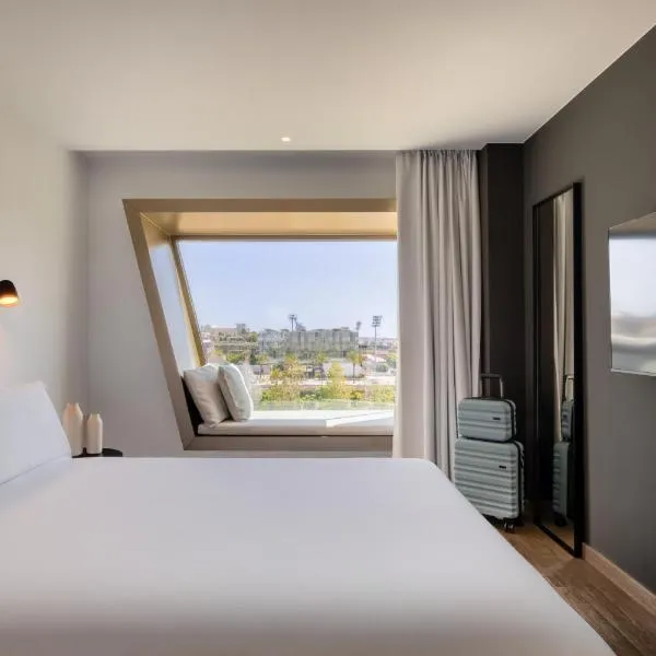 Hotel SB Win 4 Sup, hotel v mestu Sant Feliu de Llobregat