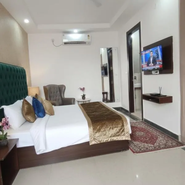 Hotel Caves Premium Near Delhi Airport, hotel a Nuova Delhi