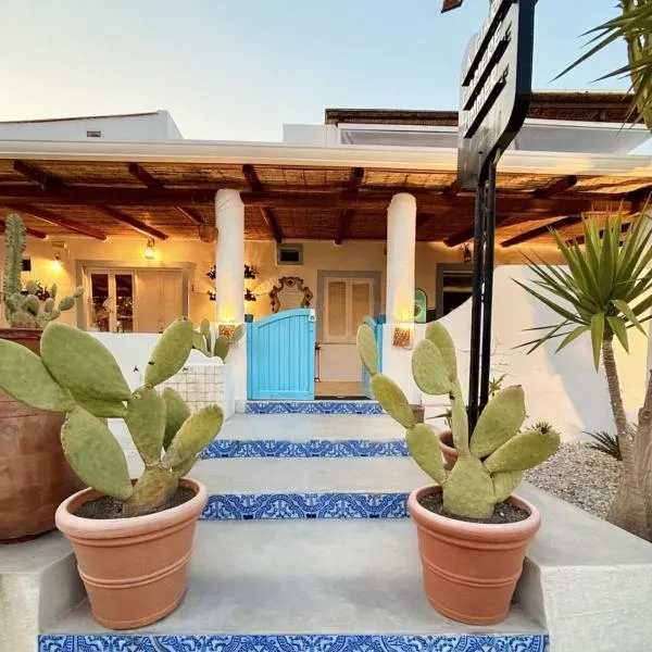 La Giara,武爾卡諾島的飯店