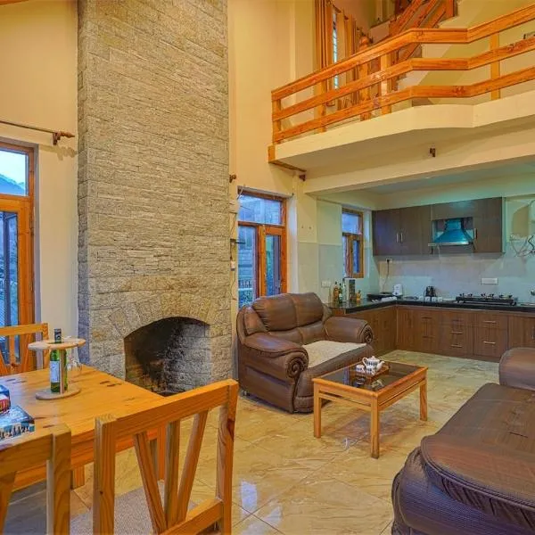 Pine Wood Chalet, hotel sa Manāli