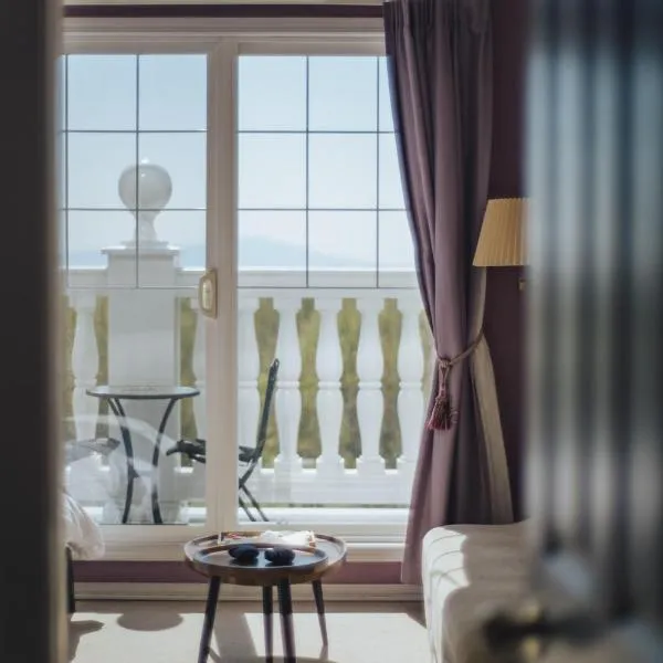 伊豆集 Episode IZU, hotel di Ito