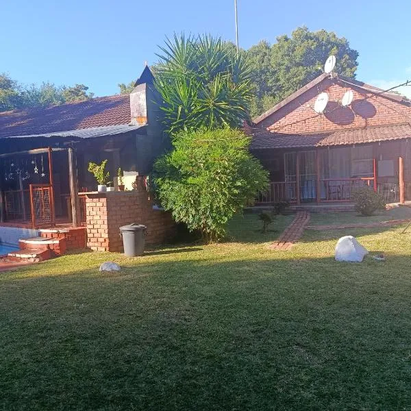 SMAPERS GUESTHOUSE、ブリッツのホテル