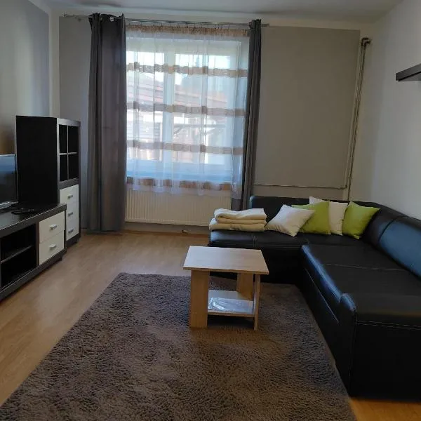 Apartman Kováčová: Kováčová şehrinde bir otel