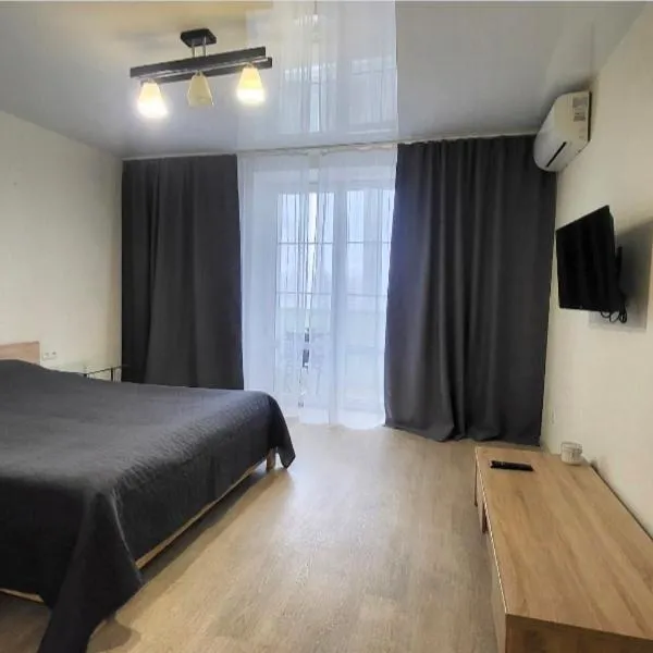 1 кімнатна квартира в центрі біля ТРЦ Плазма, hotel din Cerkasî
