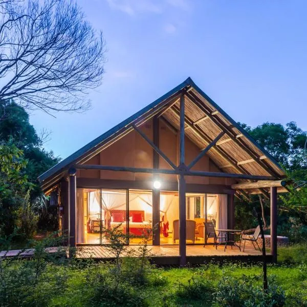 Leopard Walk Lodge, hotel i Hluhluwe