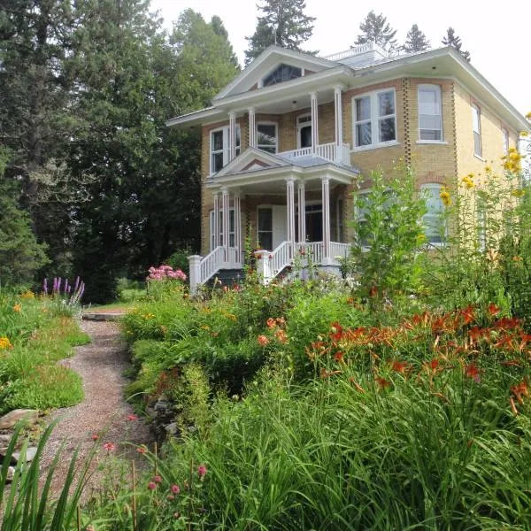 Auberge Taylor Manor, hotel in Saint-Georges