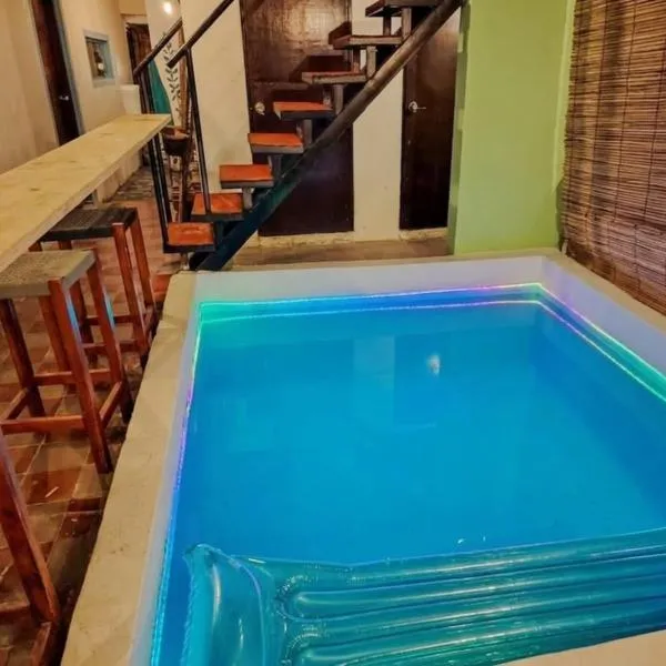 Deakachimba Hostel، فندق في غرناطة