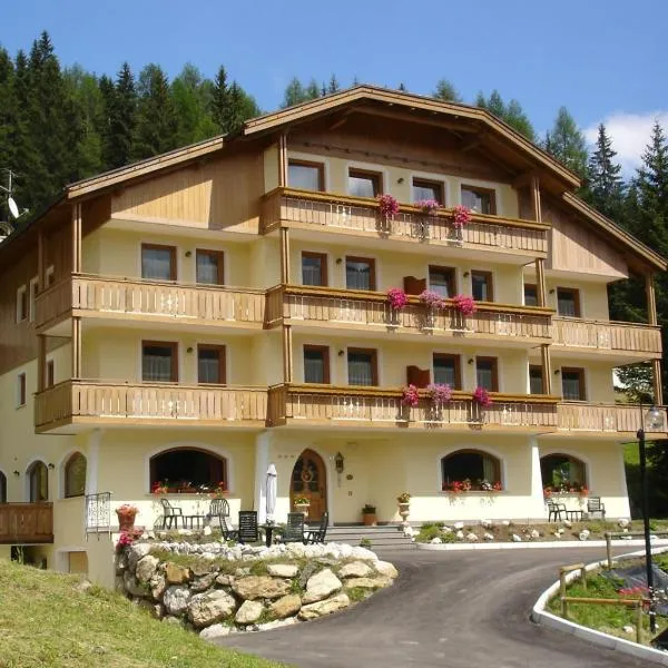 Hotel Mondeval, hotel sa Selva di Cadore