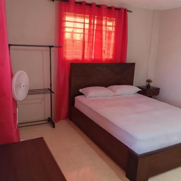 La Belle rosie Hotel, hôtel à Les Cayes