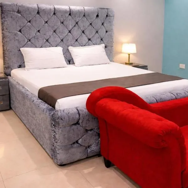 Cutting Edge Guest House, hotel v destinaci Daranka