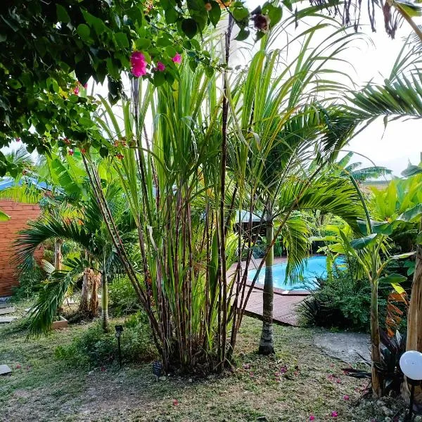 Gites kaz à klemence - Bungalow Catalpa, готель у місті Anse-Bertrand