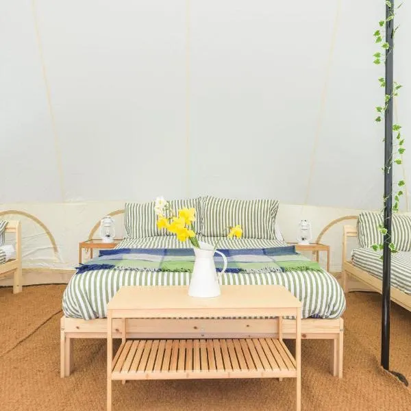 Emperor Tent 1, hotel en St Austell