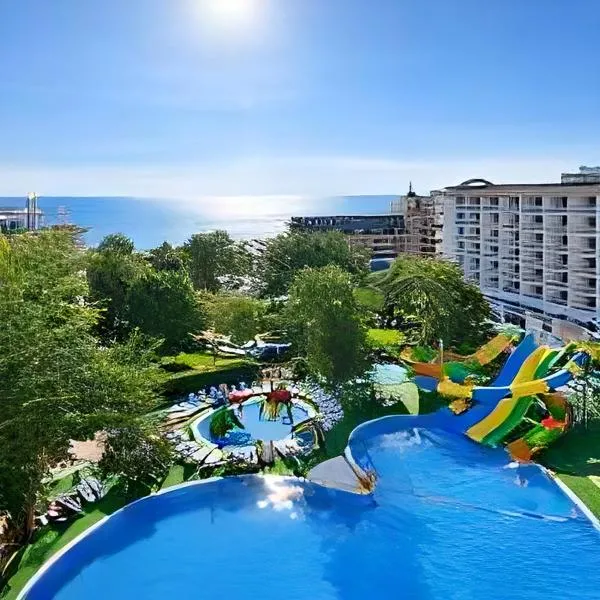 Prestige Hotel and Aquapark - All inclusive، فندق في غولدن ساندز