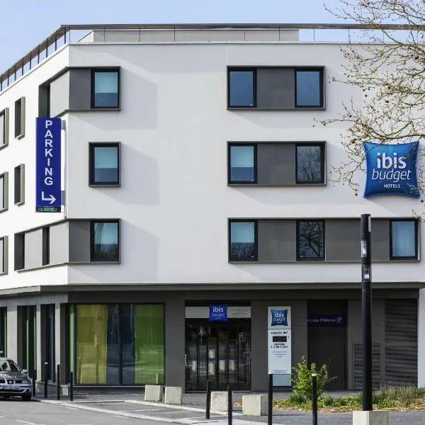 Viesnīca ibis budget Saint Quentin Yvelines - Vélodrome pilsētā Montiņī le Broteņē