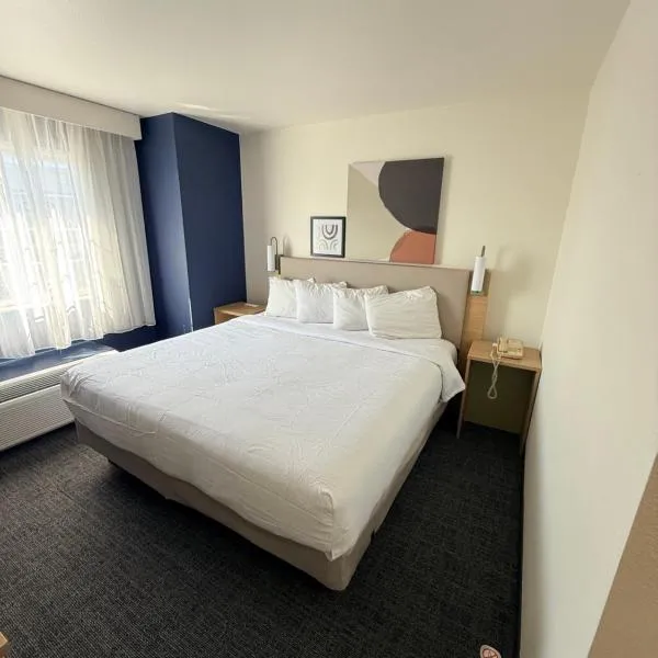 Microtel Inn and Suites by Wyndham Appleton، فندق في أبيلتون