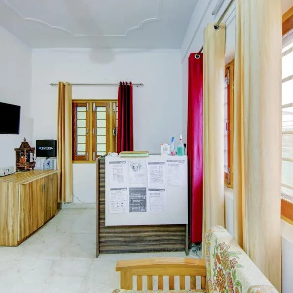 SPOT ON Chandra's Residence, khách sạn ở Dehradun