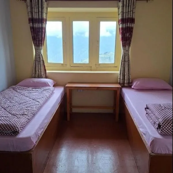 Fast food, hotel a Lukla