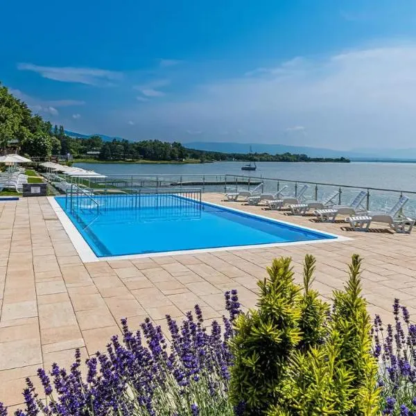 Hotel Glamour, hotelli kohteessa Kaluža