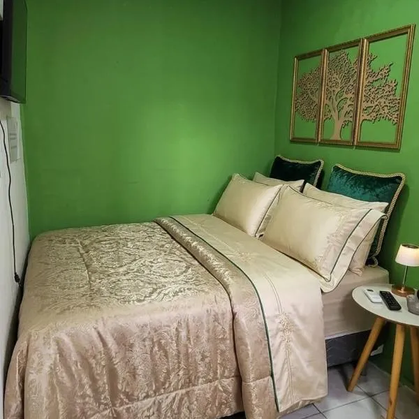 Quarto individual ou casal próximo a rodoviária e aeroporto، فندق في ساو لويس