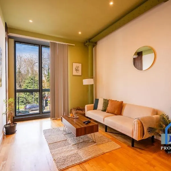 Spacious Manchester City Condo - Parking - Next To AO Arena - Local Attraction & Transport Links, hotel u gradu Mančester