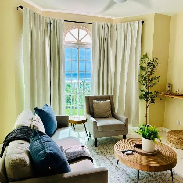 Falcon Views - Airport Transportation Available-Security-Gated, hotel em Montego Bay