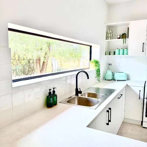 The Ridge Retreat, Hotel in Lightning Ridge