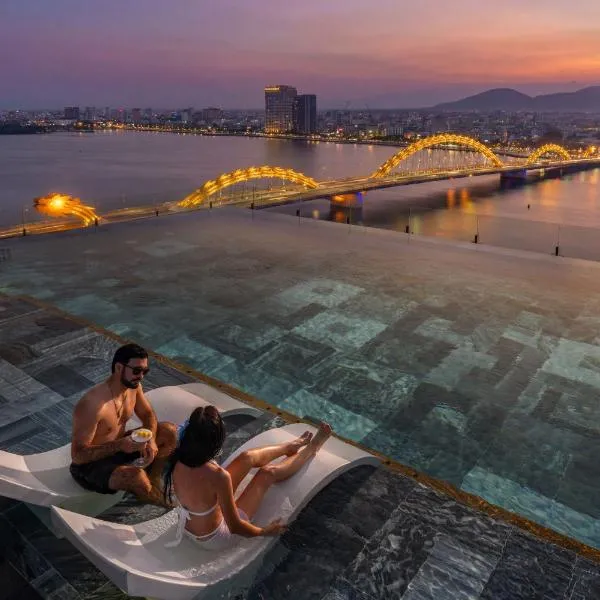 Caro Premium Danang Hotel, hotel i Da Nang