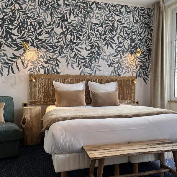 Le Trouville - Hôtel de Charme, hotel u gradu 'Trouville-sur-Mer'