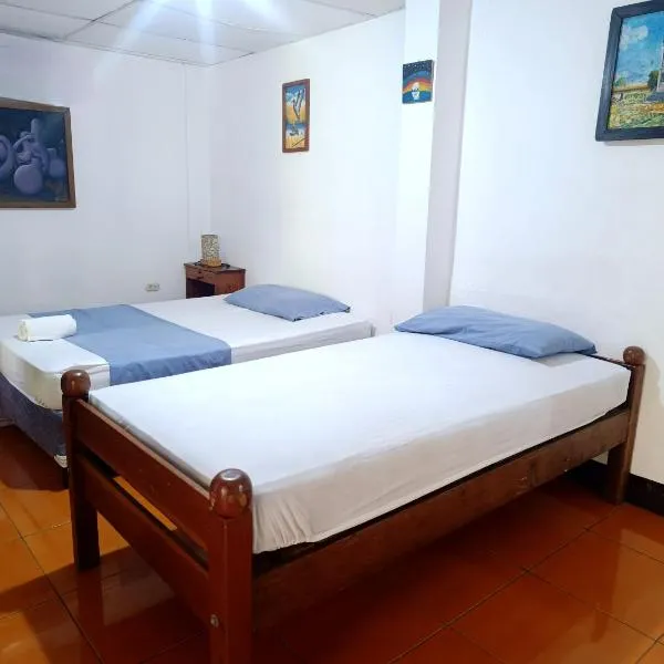 Casa de Los Berrios, hotel u gradu Leon