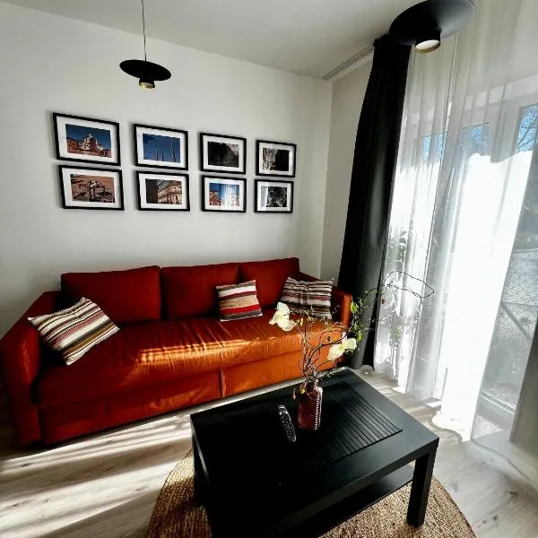 Prague Airport Apartment, Hotel in Tuchoměřice