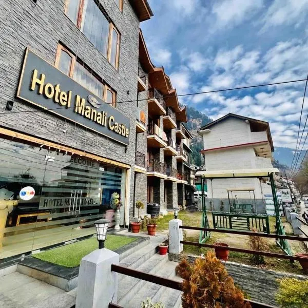 Manali Castle # premium rooms #parking #Balcony & Mountain view rooms #family rooms #Lawn #Near mall road, hotel a Manāli