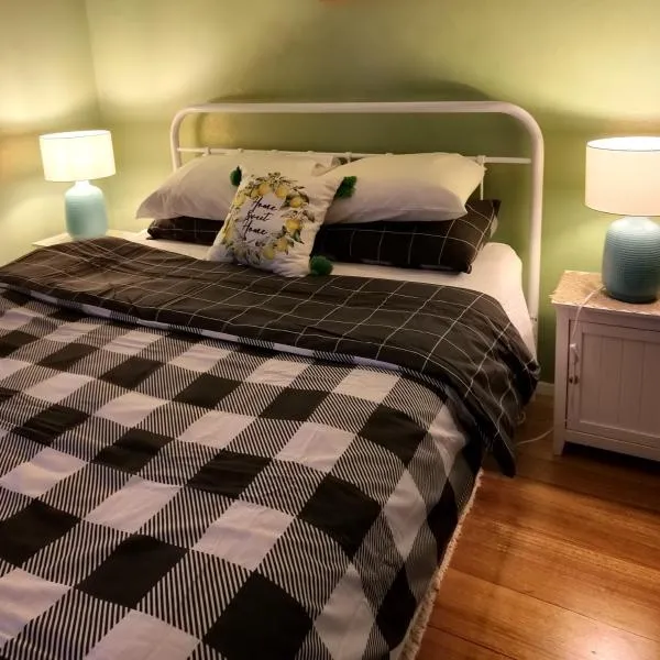 Santa Maria Corio 2BR Corporate Stay & Ferry Base, hotel v destinaci Corio