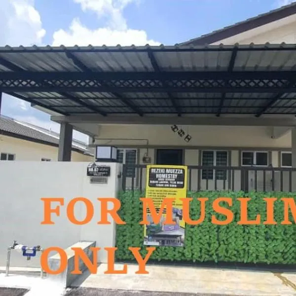 REZEKI MUEZZA 3BR2B Cozy Homestay, ξενοδοχείο σε Teluk Intan