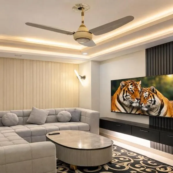 Luxury Stylish Two-Bedrooms Family Apartment In Islamabad, khách sạn ở Islamabad