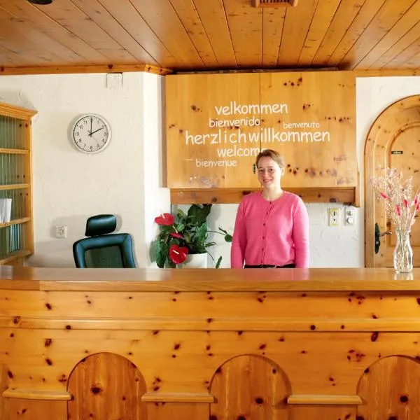 La Collina Coliving and Coworking, hotel di Grachen