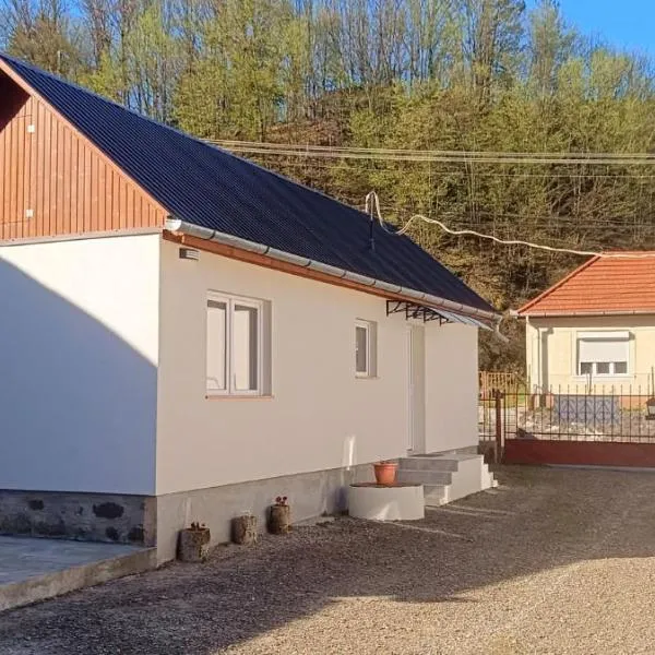 Báránykő Apartman, hotel en Pásztó